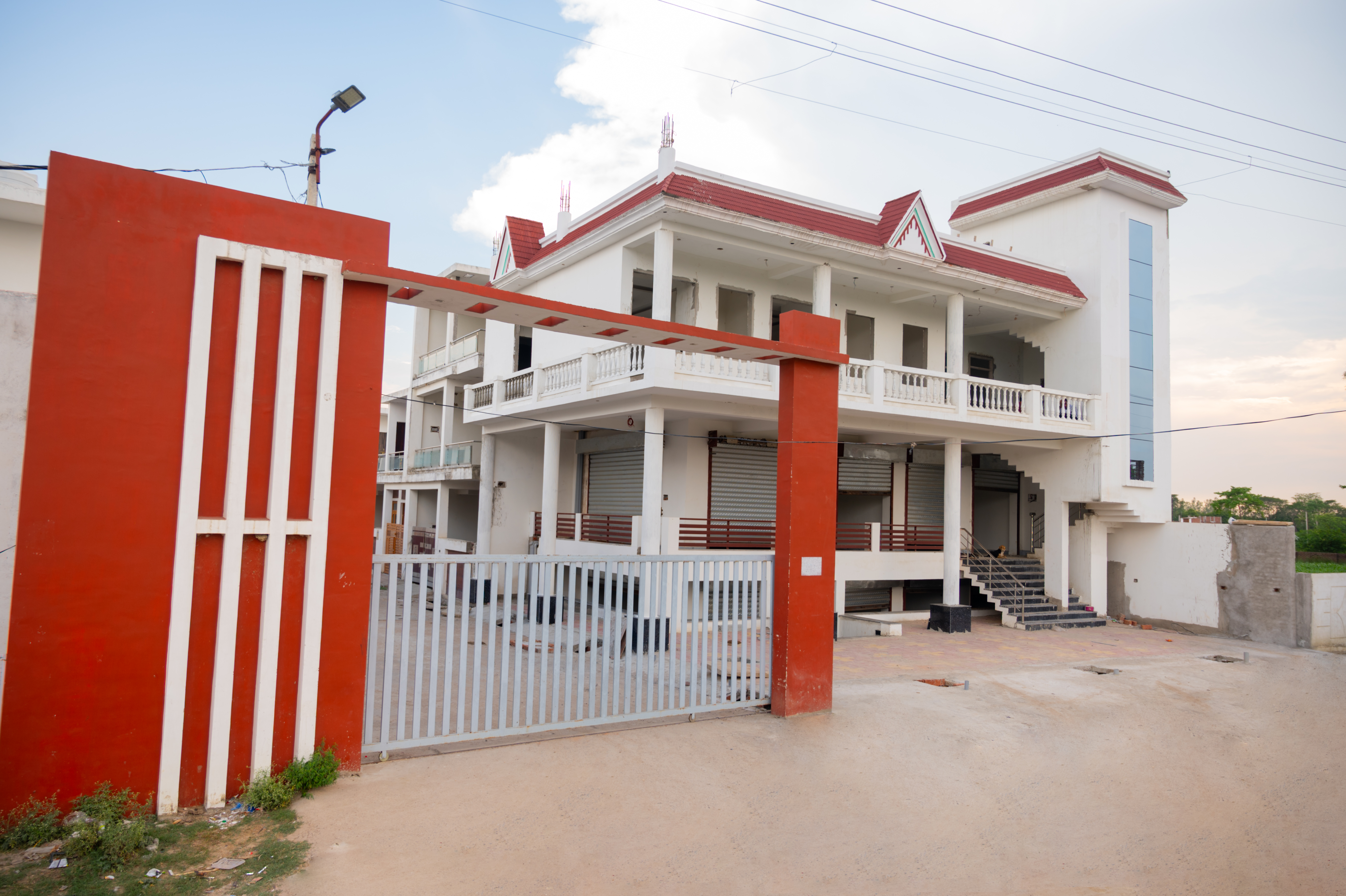 Vani Elite Homes (P-2) Gomti Nagar Extension